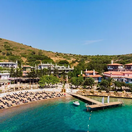 Wyndham Perili Bay داتْشا