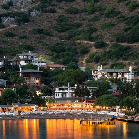 Wyndham Perili Bay فندق